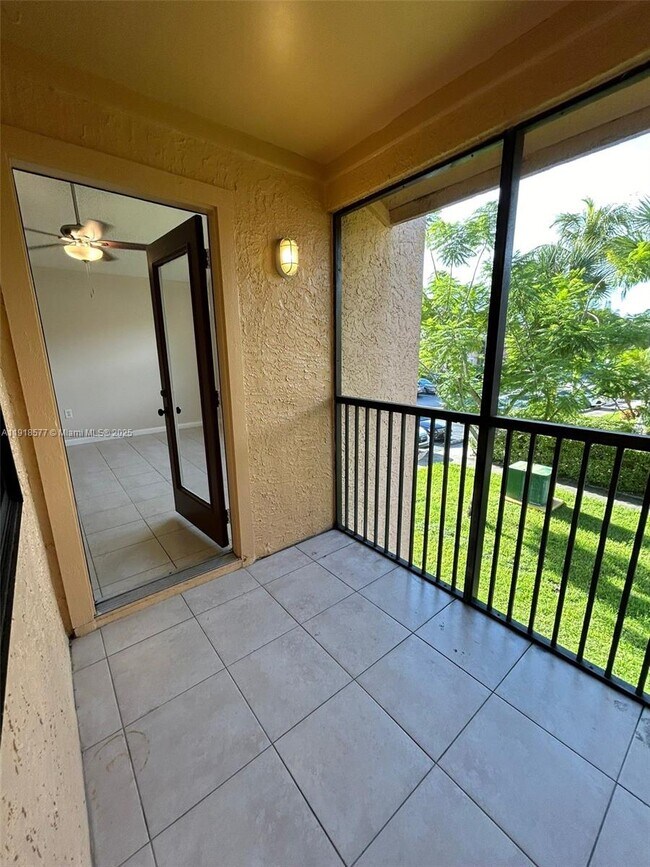 Building Photo - 15661 SW 104th Terrace