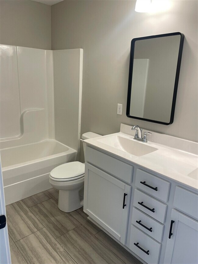 Building Photo - 2992 Laredo Dr