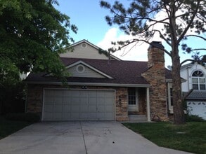 Building Photo - 830 Dancing Horse Dr