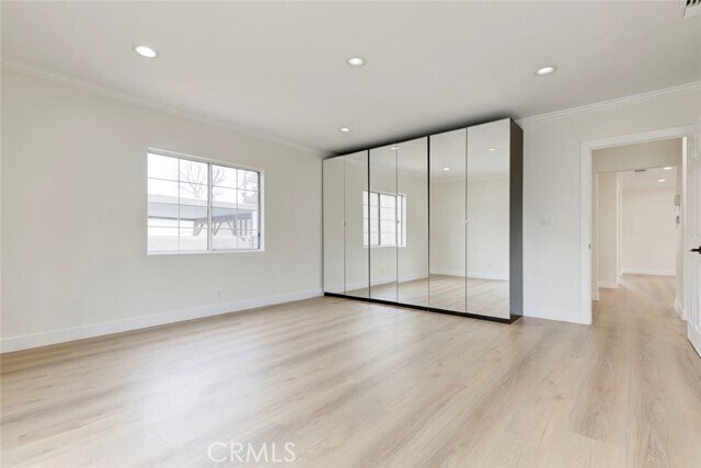 Building Photo - 6622 Varna Ave