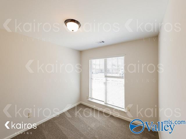 Building Photo - 711 Park Ln
