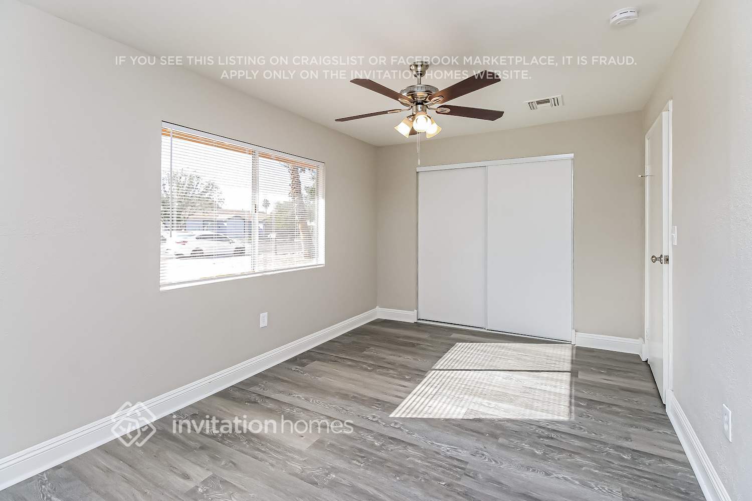Building Photo - 3718 E Gelding Dr
