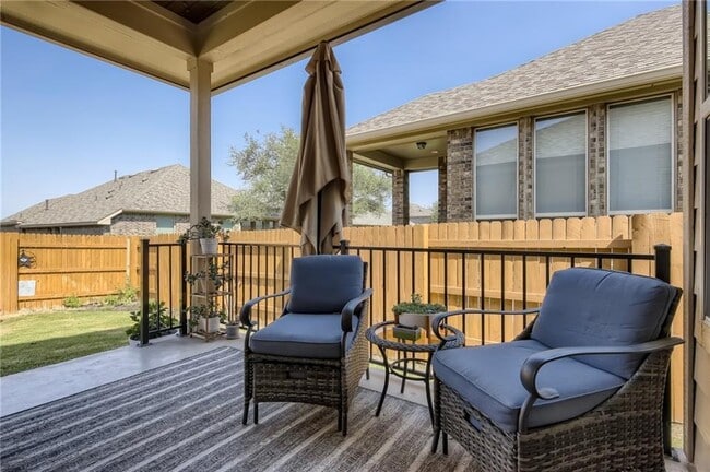 Building Photo - 717 Garner Park Dr