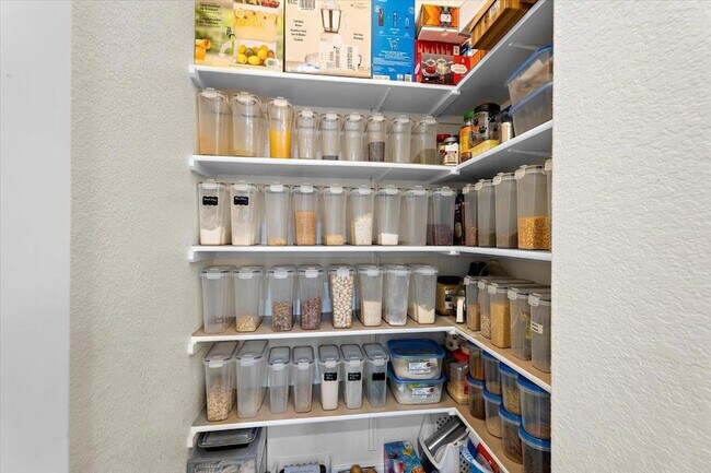 Building Photo - 9033 Rattlesnake Trail