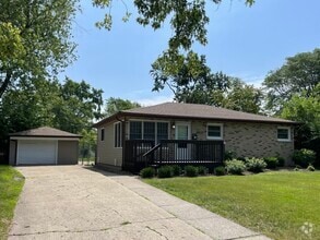 Building Photo - 16819 Forest View Dr