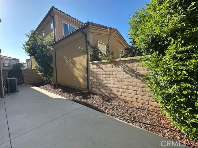 Building Photo - 88 Acadia Ct