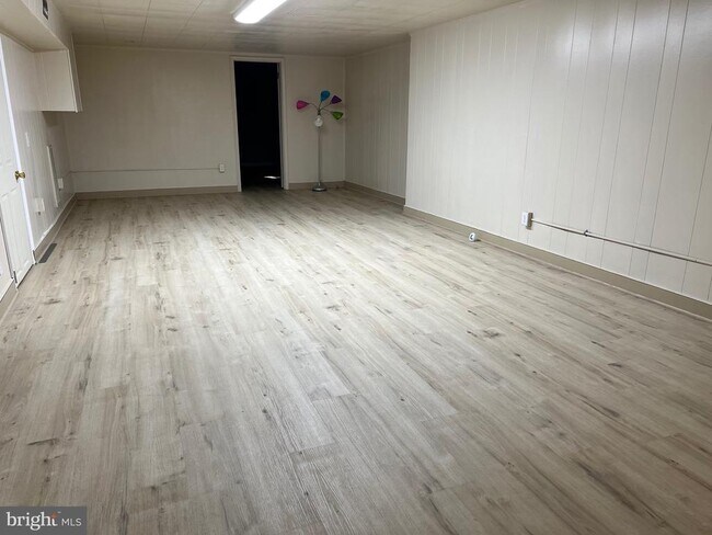 Building Photo - 5700 Harrison Rd