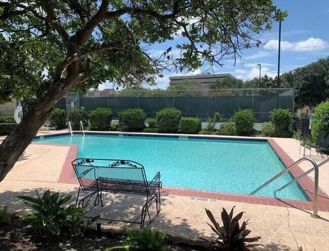 Building Photo - 7950 N Stadium Dr