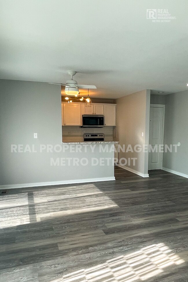 Building Photo - SPRING INTO A NEW HOME