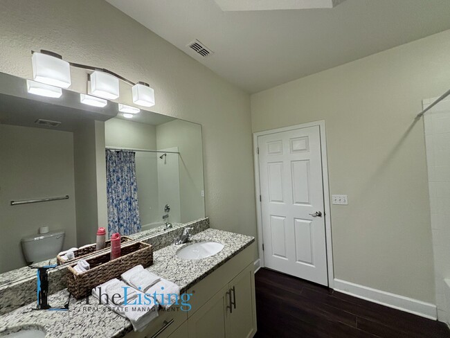 Building Photo - 2954 Lucayan Harbour Cir
