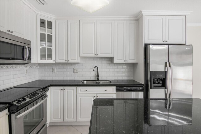Building Photo - 7773 SW 94th Ln