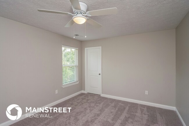 Building Photo - 9135 River Trail Dr