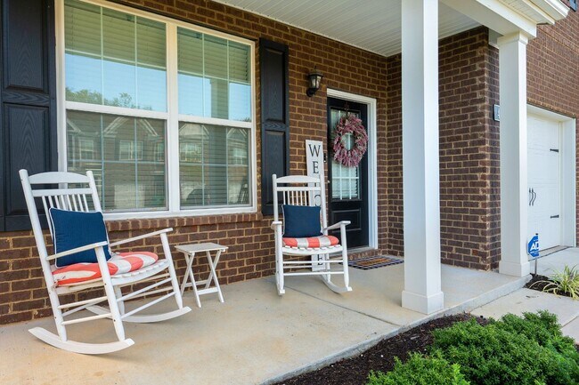 Building Photo - 447 Augustine Dr