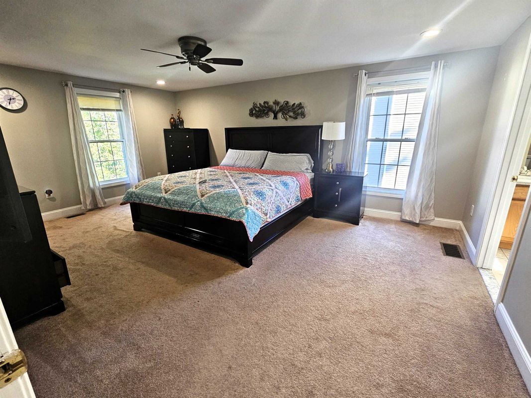 Building Photo - 9 Hibiscus