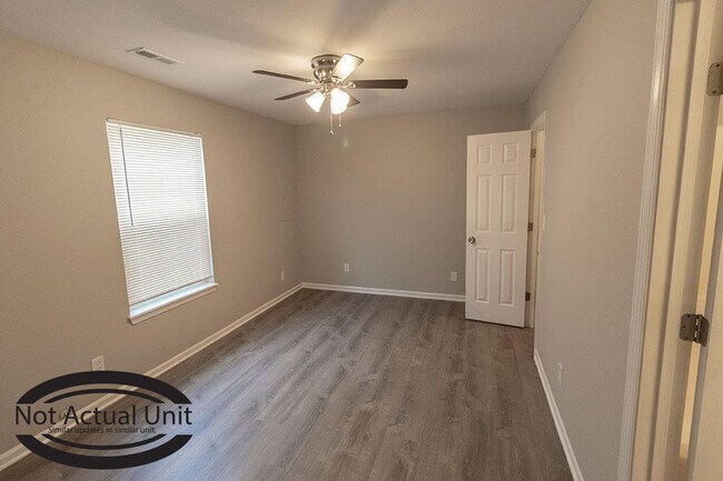 Building Photo - 1521 Typhoon Ct