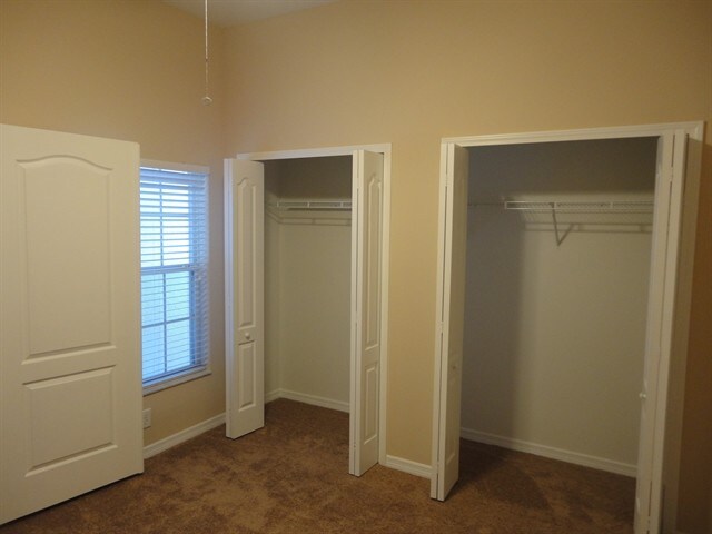 Building Photo - 12210 Southbridge Terrace