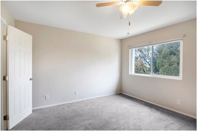 Building Photo - Rancho Niguel Dream Condo!