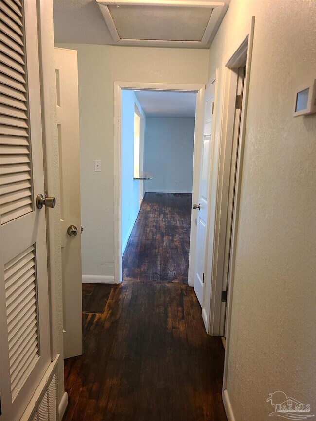 Building Photo - 6666 Allyn Way