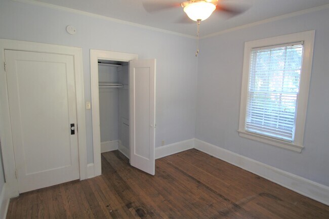 Building Photo - 1025 Goodwin St