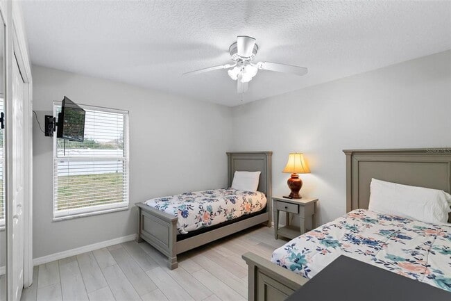 Building Photo - 61 Farmsworth Dr