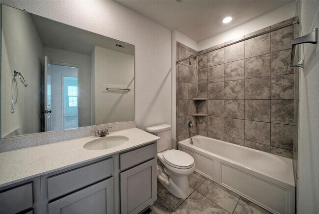 Building Photo - 3201 Ancira Pl