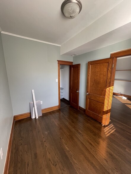 Building Photo - 5330 W 23rd Pl