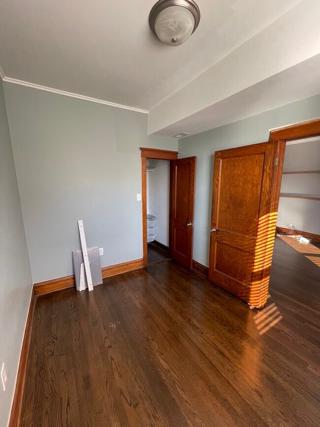 Building Photo - 5330 W 23rd Pl