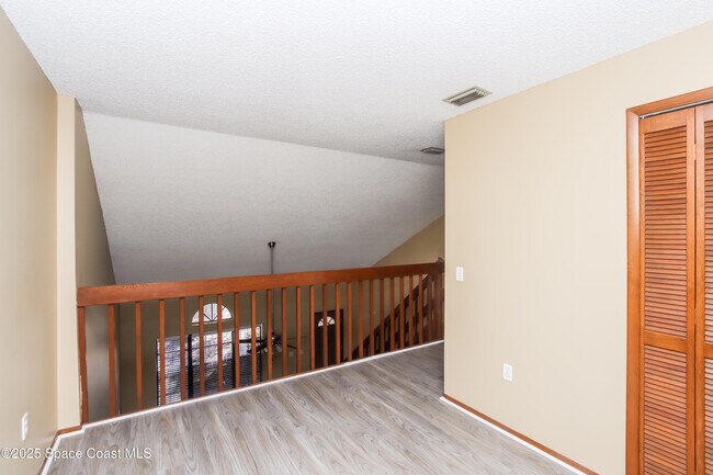 Building Photo - 1616 Clover Cir