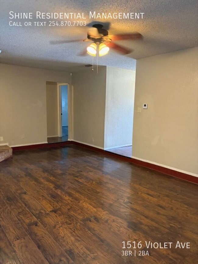 Building Photo - 1516 Violet Ave