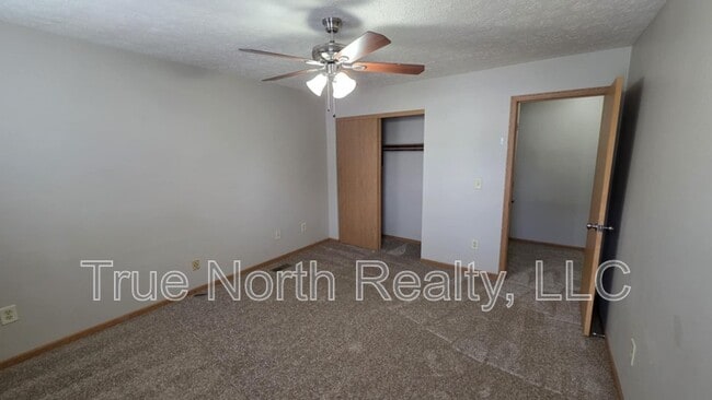 Building Photo - 2581 Sandbury Blvd