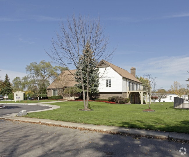 Building Photo - Americana Estates