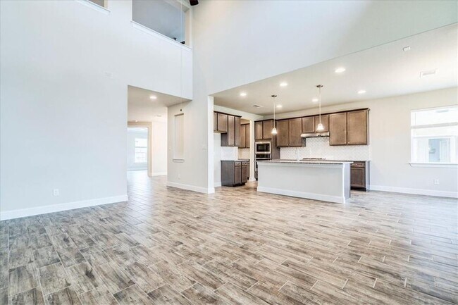 Building Photo - 6513 Folsom Ave