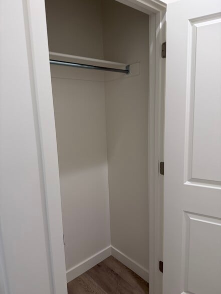 Building Photo - 1485 N 305 E