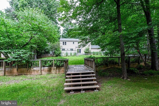 Building Photo - 12127 Holly Knoll Cir