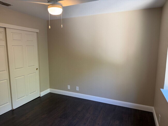 Building Photo - 9223 Camden Lake Way