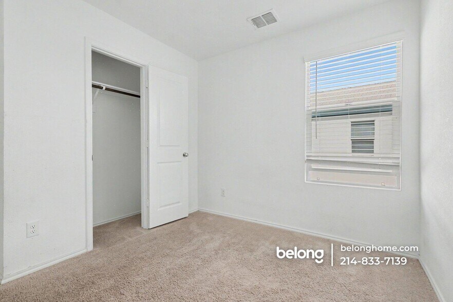 Building Photo - 143 Plumcove Dr
