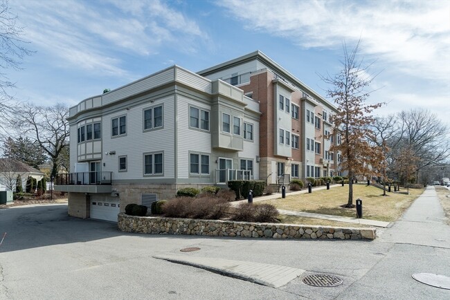 Primary Photo - 321 Hammond Pond Pkwy