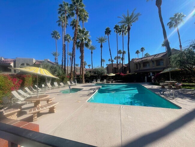 Building Photo - 2700 Lawrence Crossley Rd