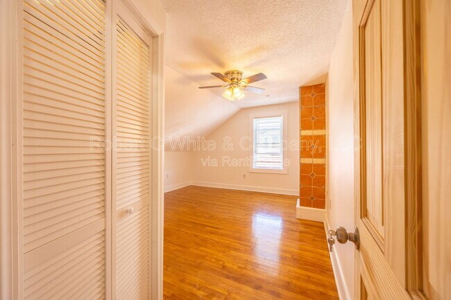 Building Photo - 77 Ashland St