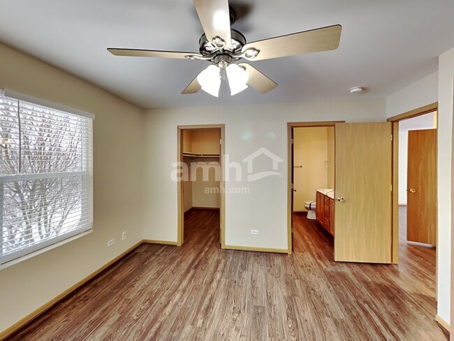 Building Photo - 329 Verbena Ln