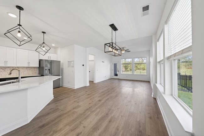 Building Photo - 1088 Linn Cv Ct