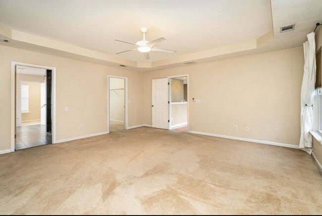 Building Photo - 4 bed/ 2.5 bath in Hermitage TN