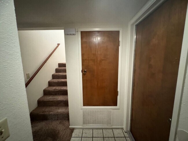 Building Photo - 1283-1285 S 16th St