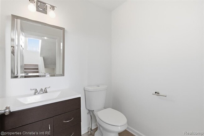 Building Photo - 1050 18th St