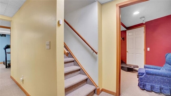 Building Photo - 83 Huntingwood Dr