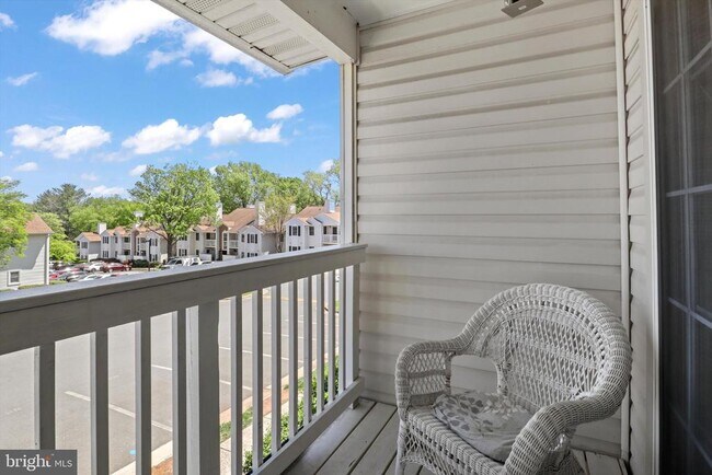 Building Photo - 110 Westwick Ct