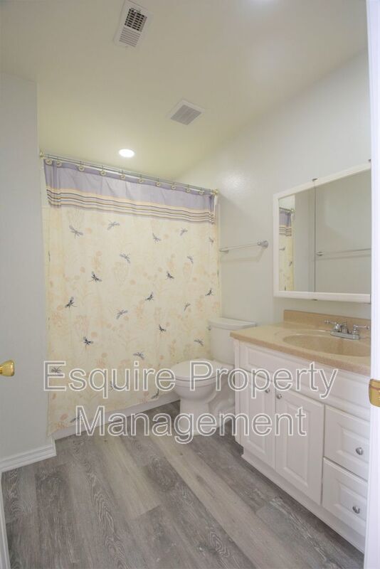 Building Photo - 2675 Munson St
