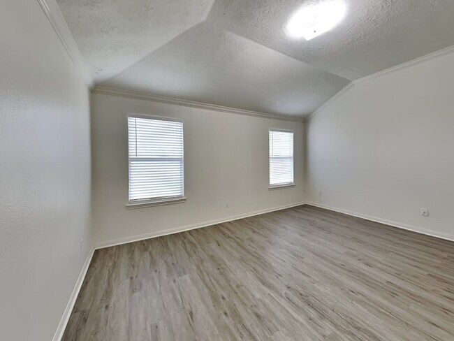 Building Photo - 931 Redcrest Springs Ct