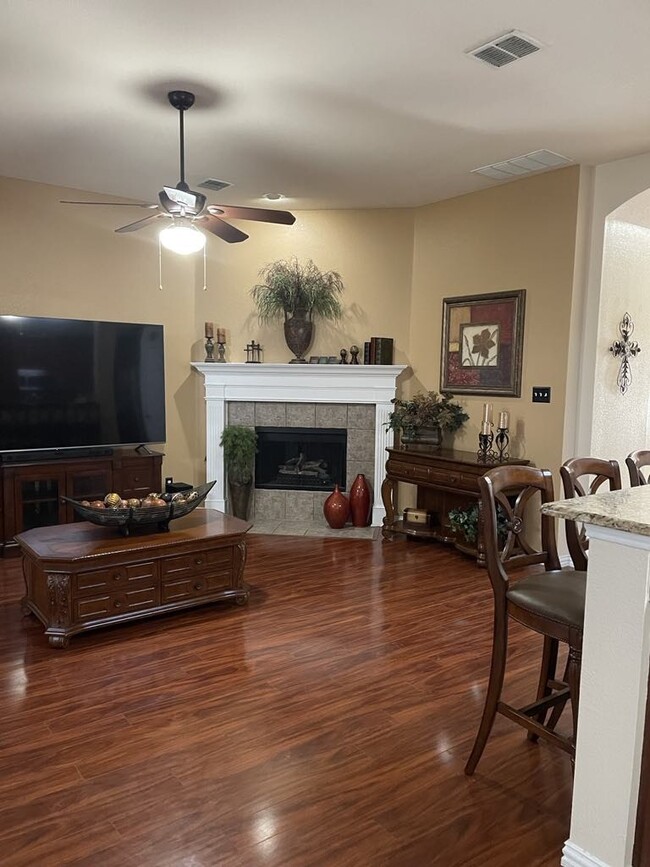 Building Photo - 4102 Kite Ln