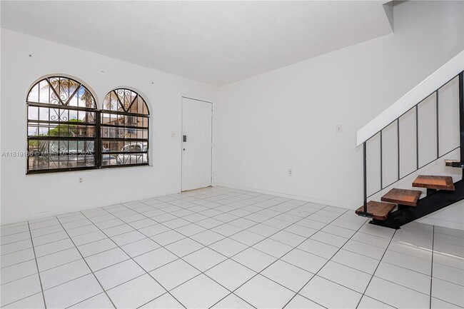 Building Photo - 1082 W 79th St